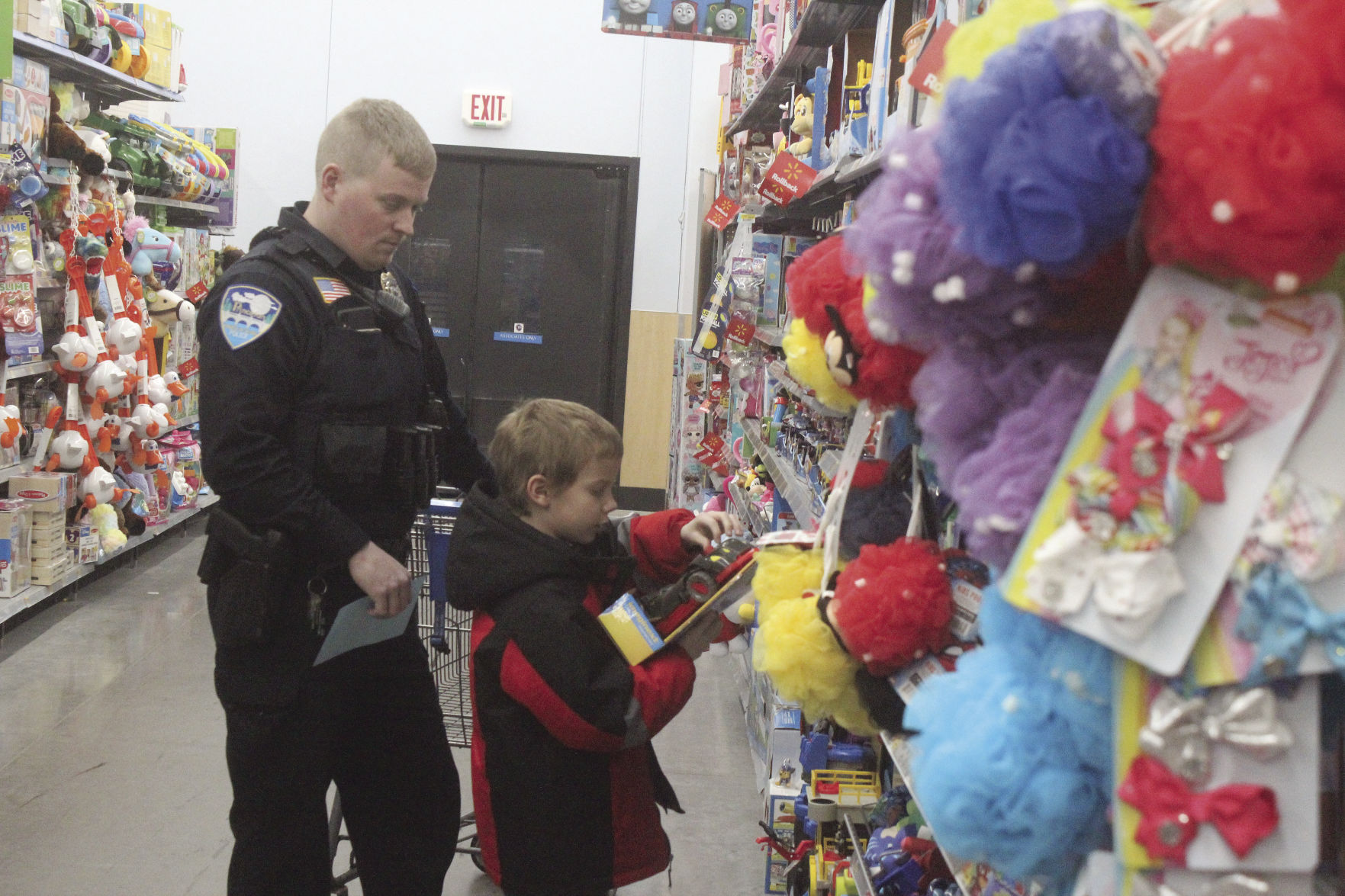 Princeton Walmart Cop Shop Xmas 8036.jpg